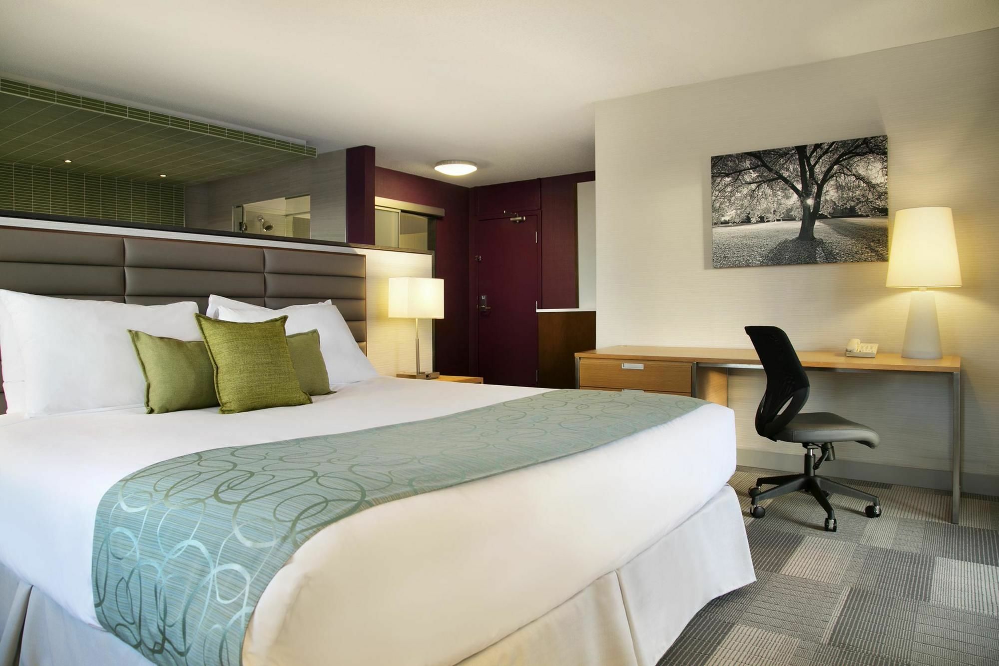 Coast Prince George Hotel By Apa Exterior foto